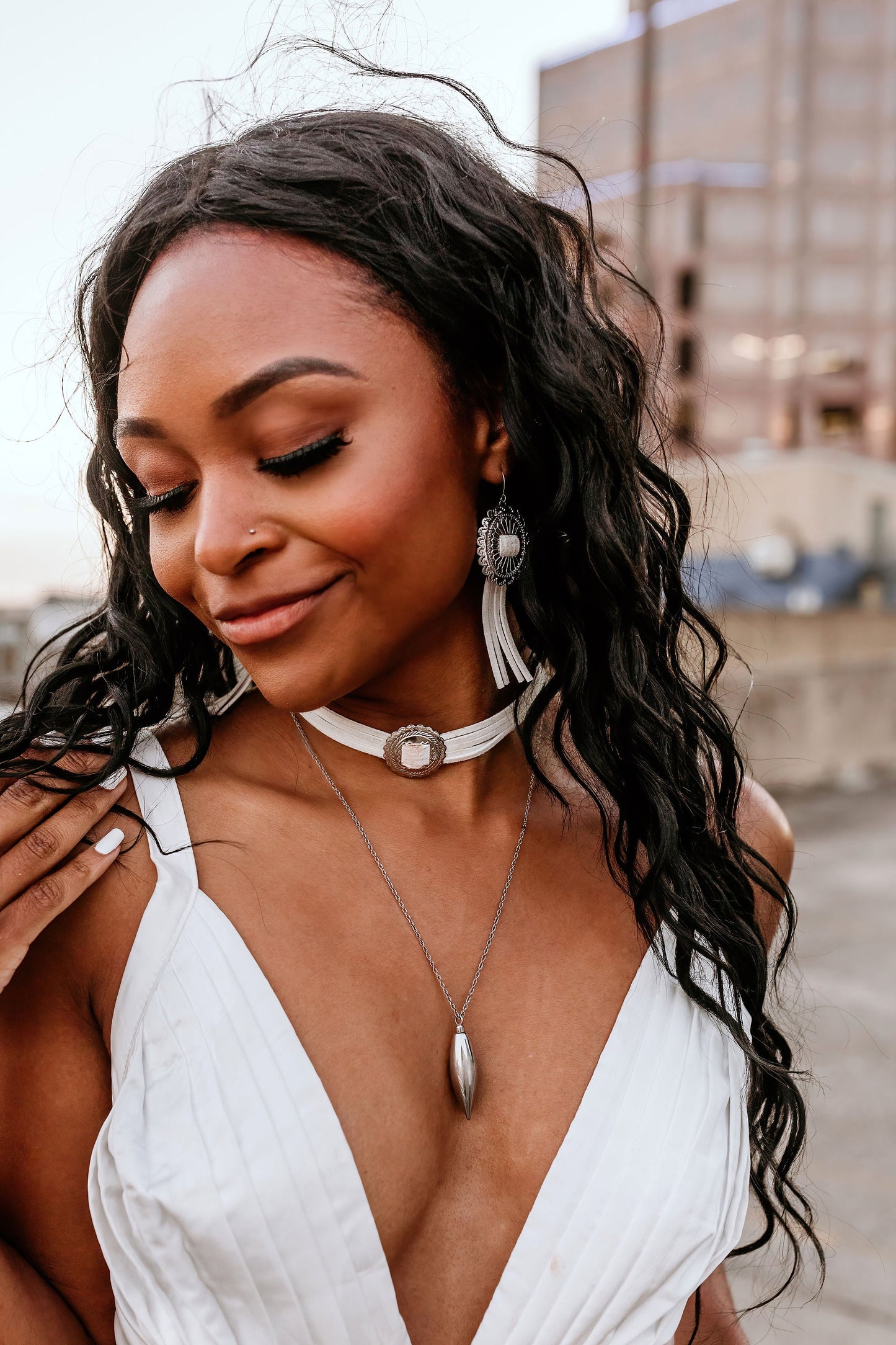 Western Choker available in White or Black