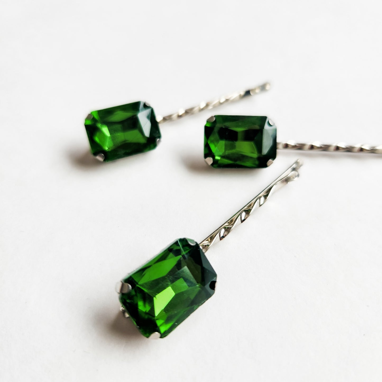 Emerald Green Vintage Rhinestone Hair Pins / Bobby Pins