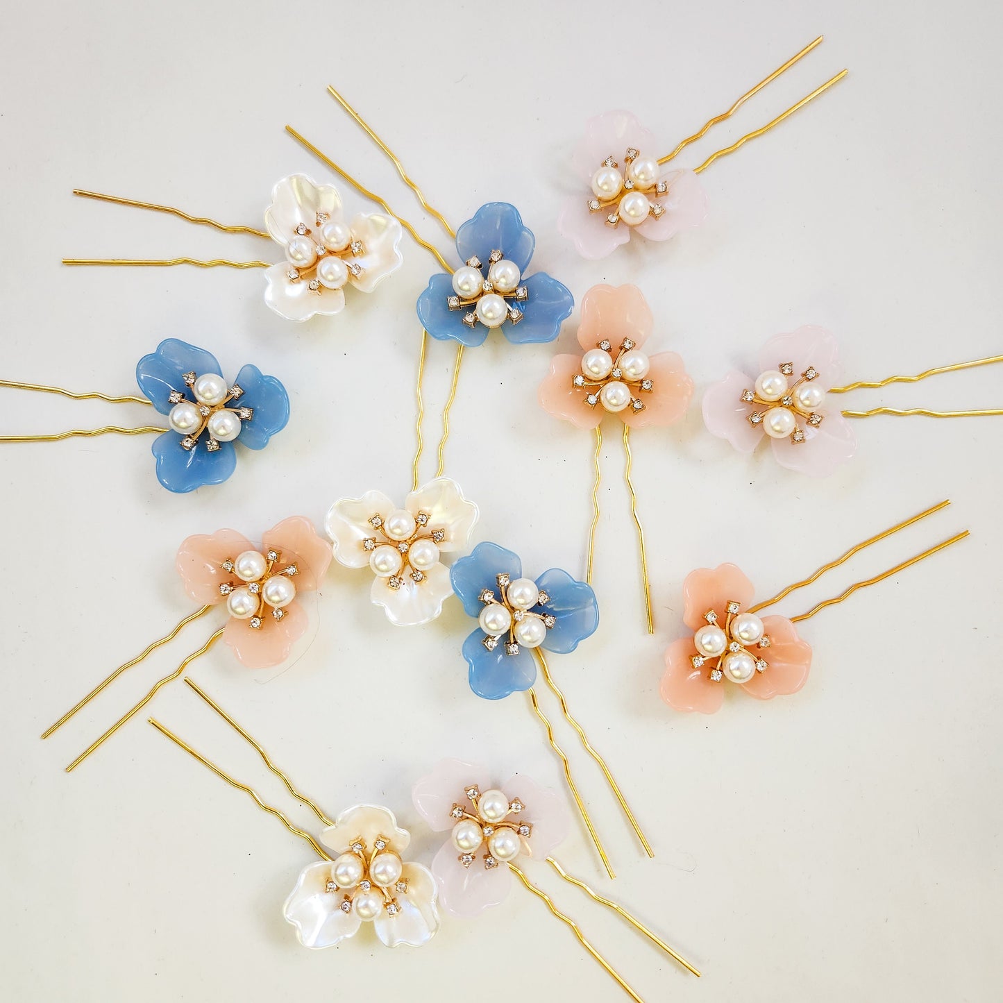 Bridgerton Vintage Floral Hair Pin in Ivory