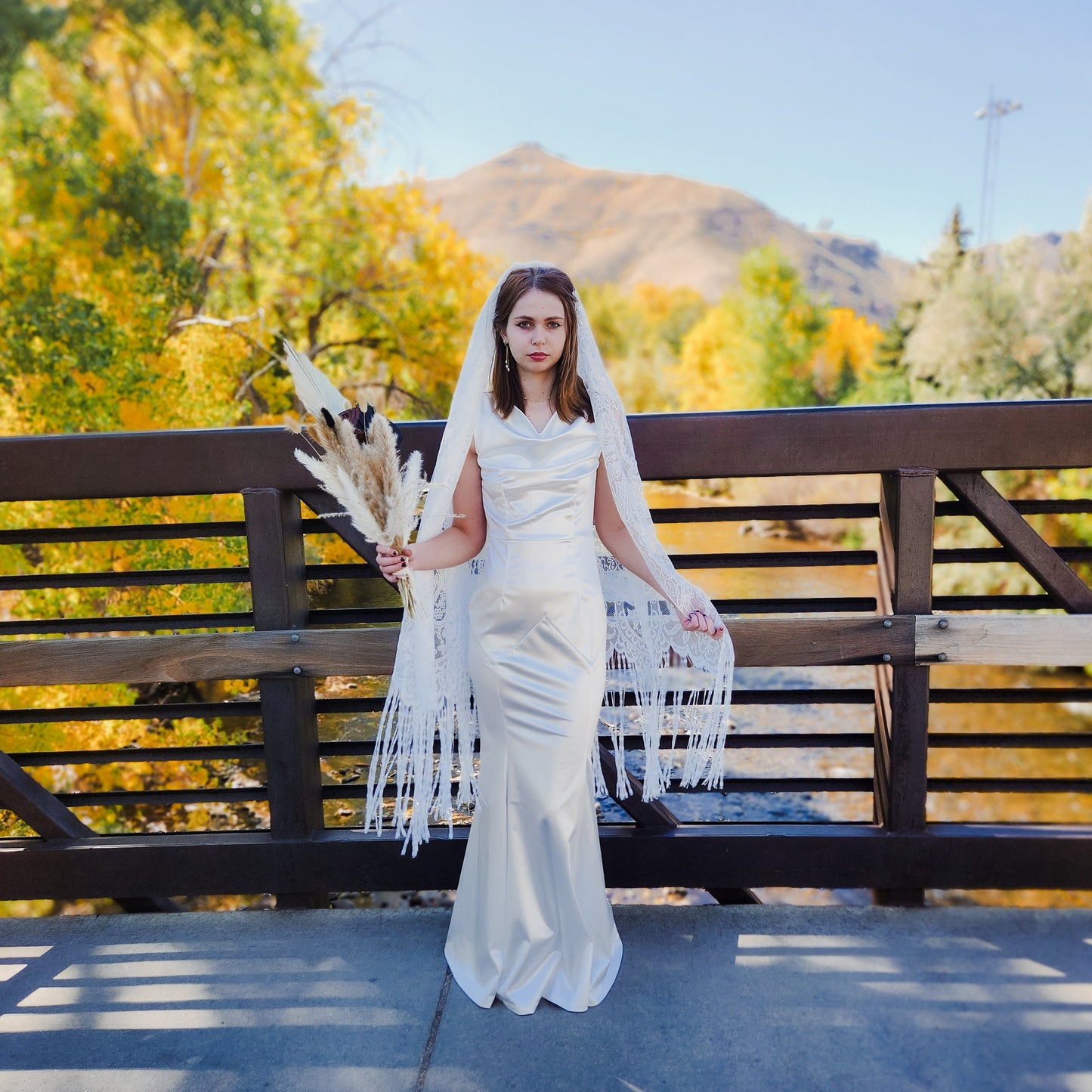 The Rhiannon Vintage Veil in Off White