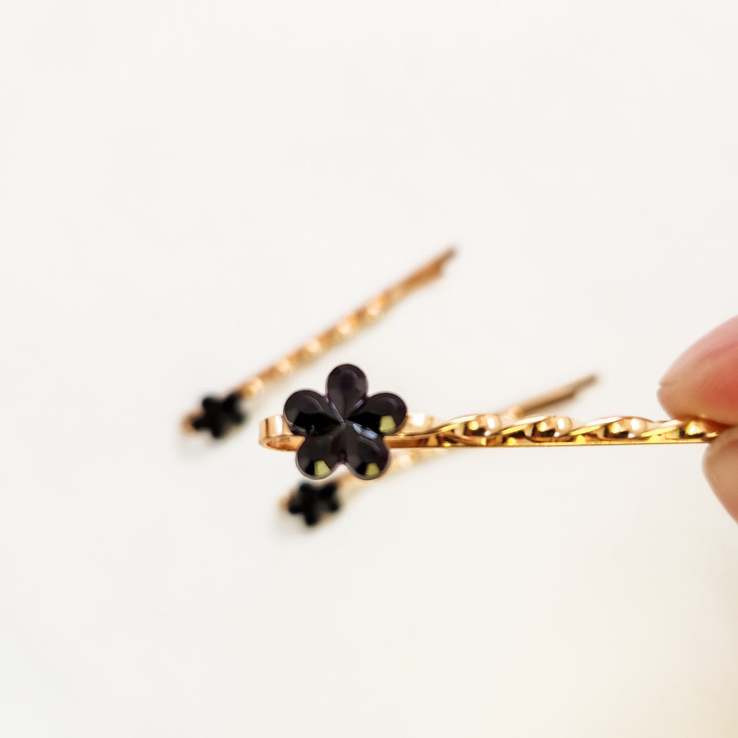 Priscilla Black Retro Flower Rhinestone Hair Pins / Bobby Pins