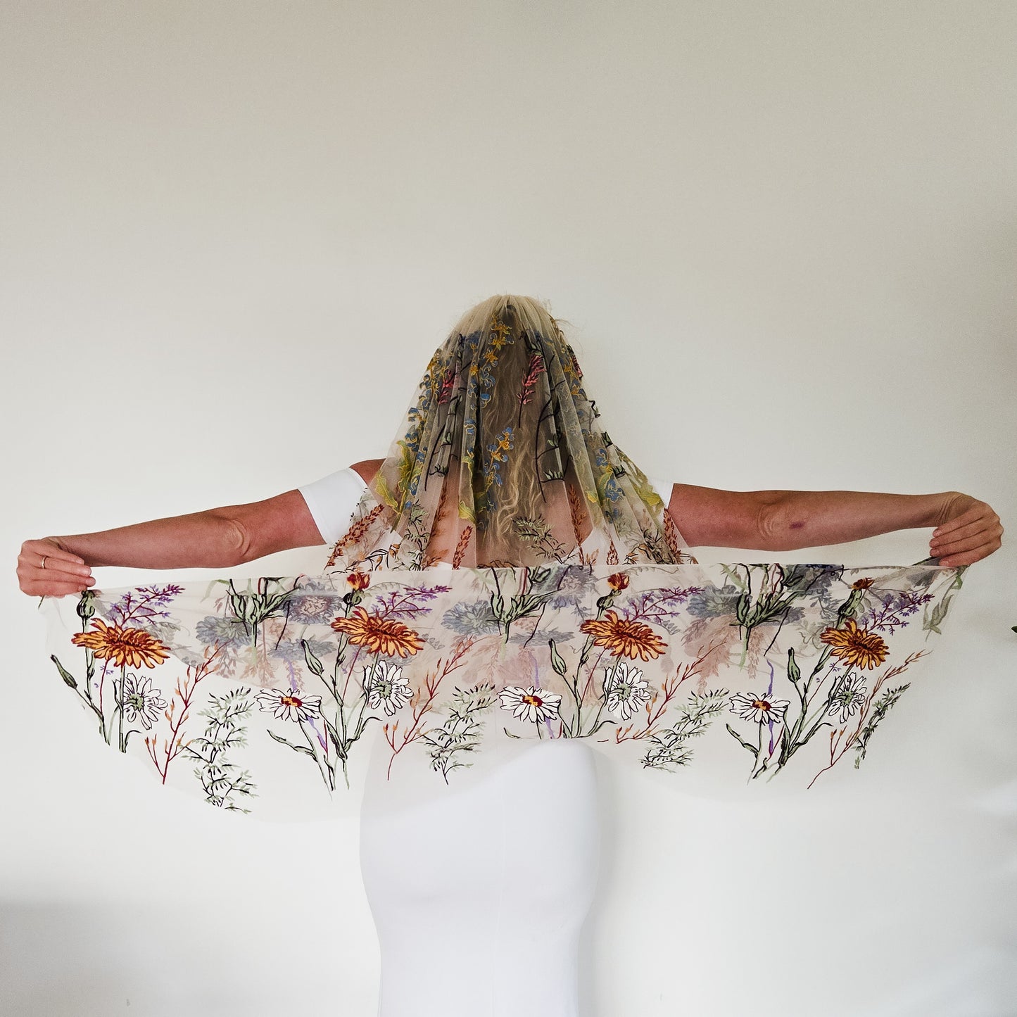 The Ophelia Veil in Off-White, Antique Ivory or black