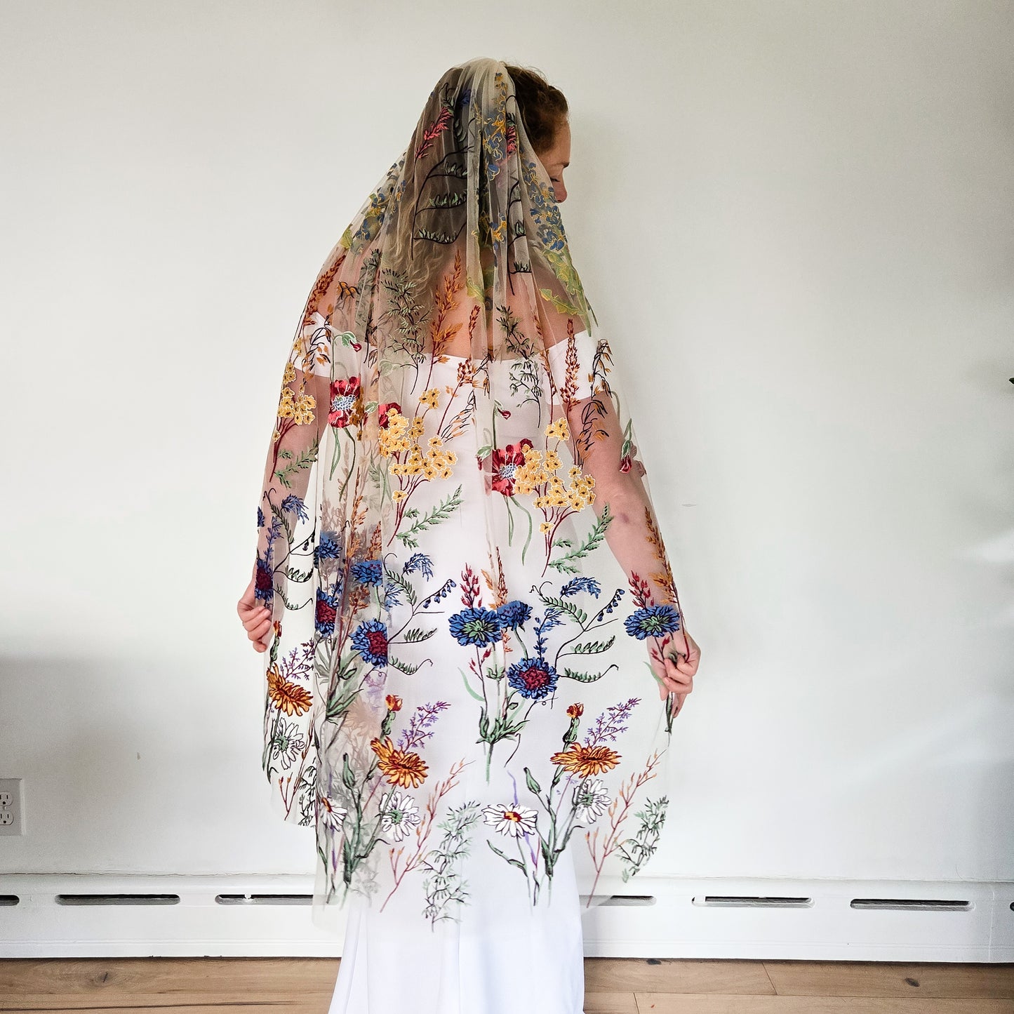 The Ophelia Veil in Off-White, Antique Ivory or black