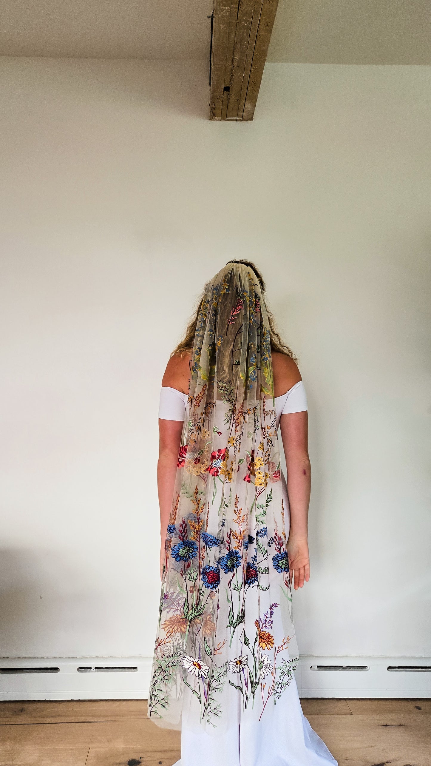 The Ophelia Veil in Off-White, Antique Ivory or black