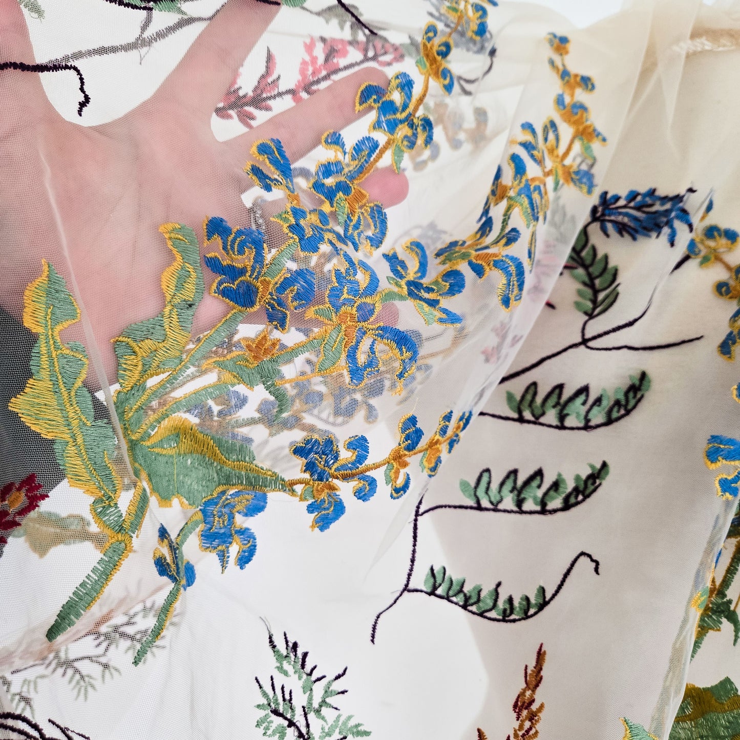 The Ophelia Veil in Off-White, Antique Ivory or black