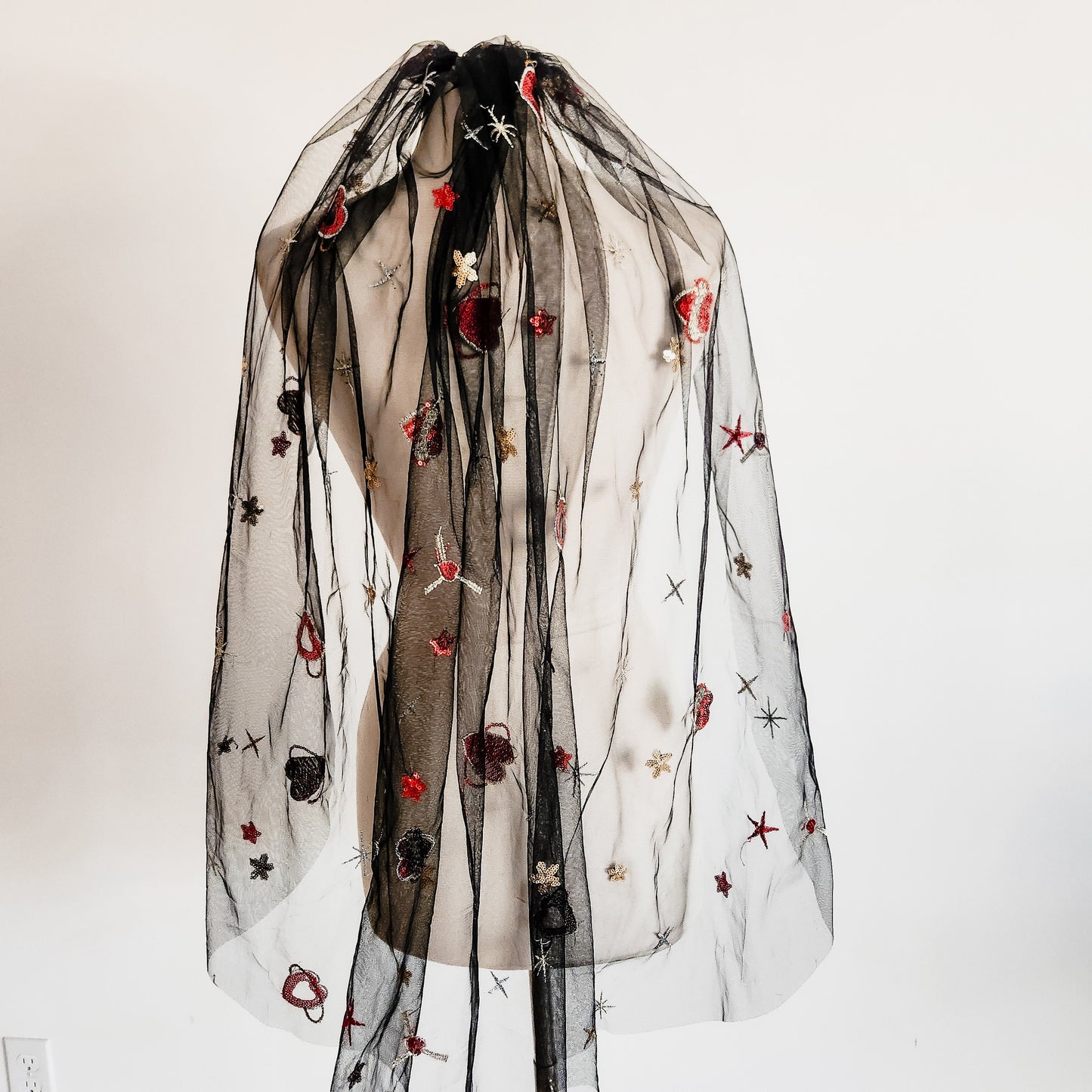 The Queen of Hearts Wedding or Bachelorette Veil