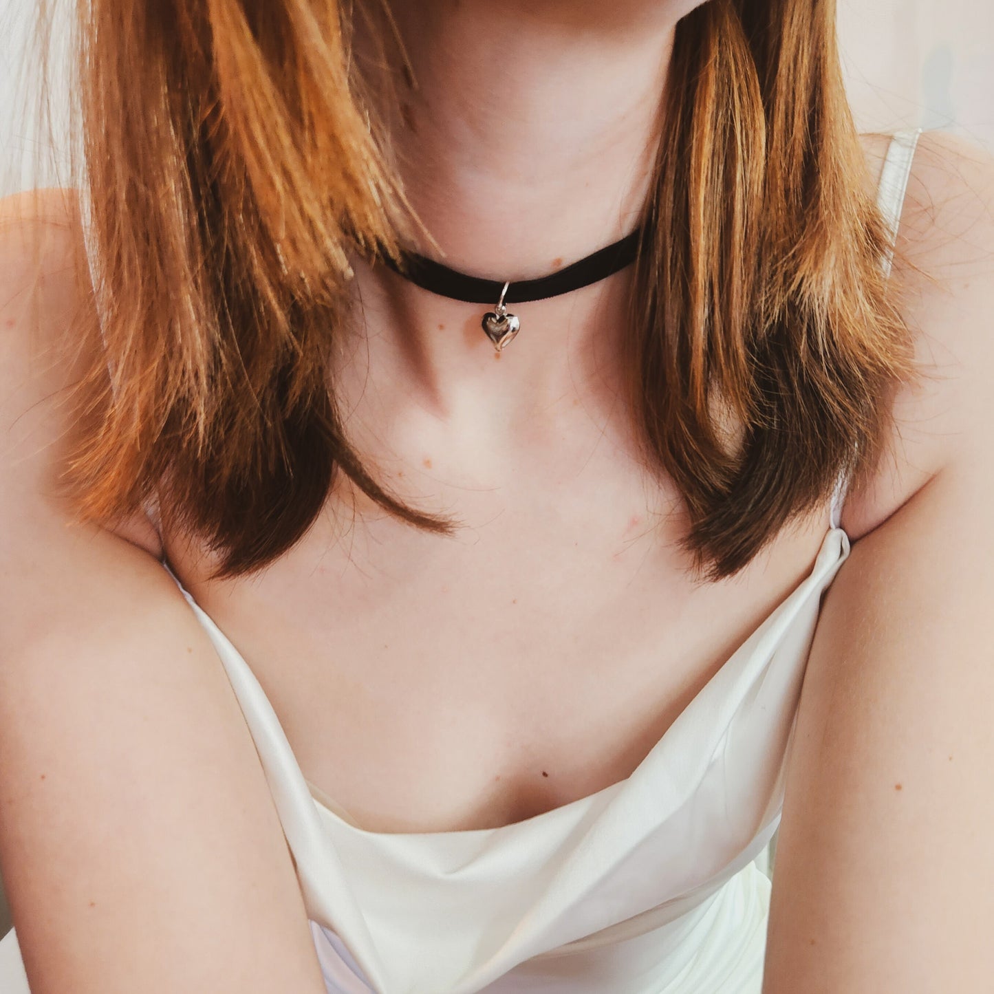 Queen of Hearts Silver Heart Choker with black or white velvet details