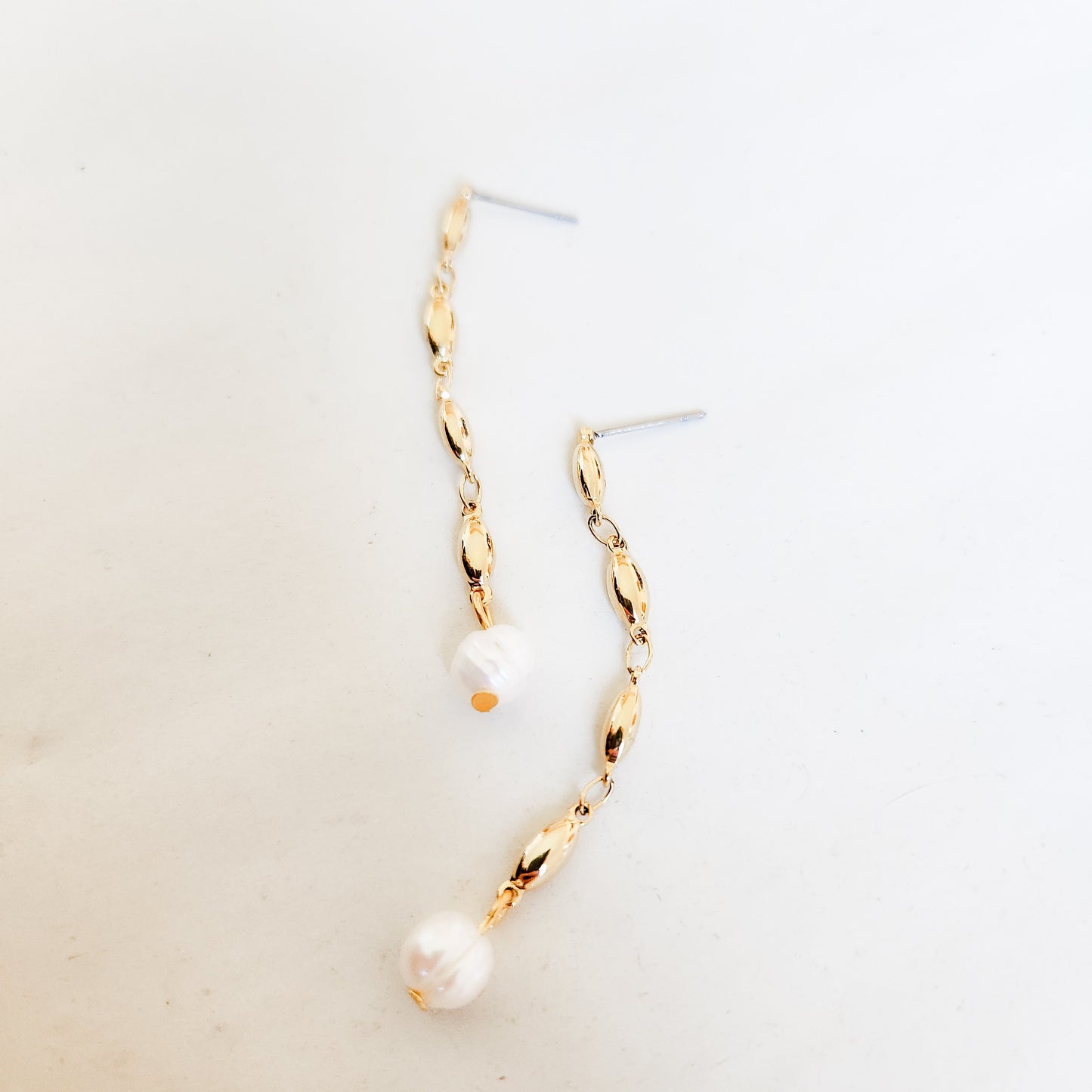 Hepburn Freshwater Pearl Gold Chain Dangle Earrings