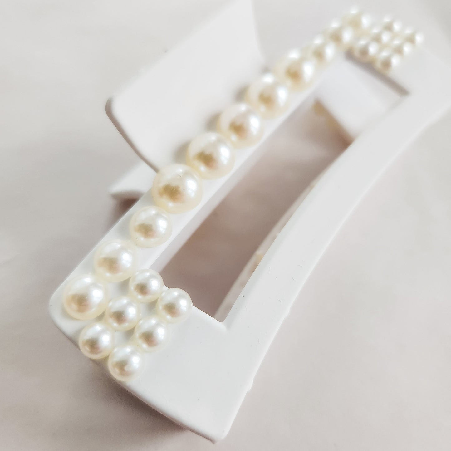 Pearl Bridal Hair Clip / Claw Bridal gift or for Getting Ready on Wedding Day